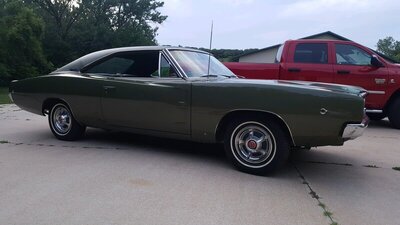 1968 charger side view.jpg 1968 charger side view.jpg