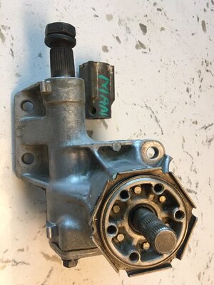 68 NOS steering gear (5).JPG