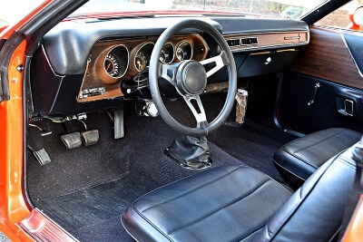 outh-road-runner-interior.jpg?interpolation=lanczos-none&fit=around|660:440?fit=around%7C770:481.jpg