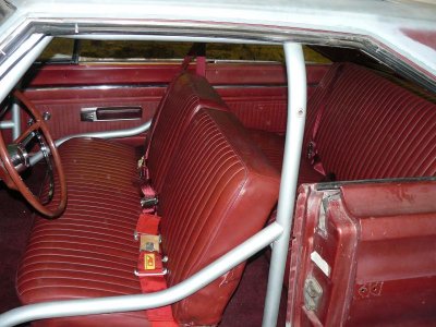 Seats and belts fitted 03.jpg Seats and belts fitted 03.jpg
