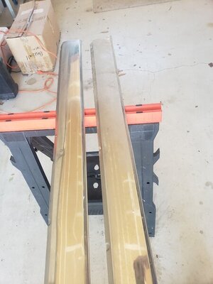 67RTRockerMoldings3.jpg 67RTRockerMoldings3.jpg