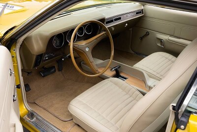 plymouth-road-runner-interior-2.jpg