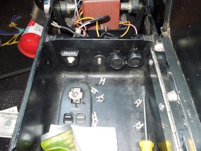 console rewire turnk & light ded 011.JPG