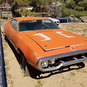 1971-Plymouth-Road-Runner-630x394.jpg