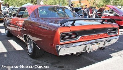 x70Plymouth-GTX-brn-LR.jpg.pagespeed.ic_.n0UtG9pev6.jpg
