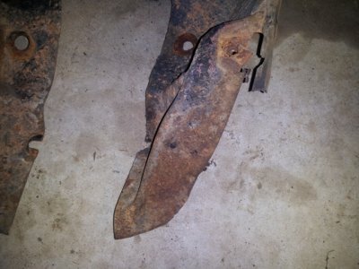 sm-InnerFrontDented.jpg sm-InnerFrontDented.jpg