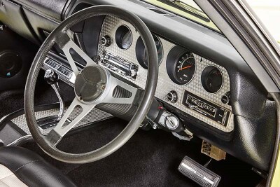 chrysler-valiant-charger-interior-steering-wheel.jpg