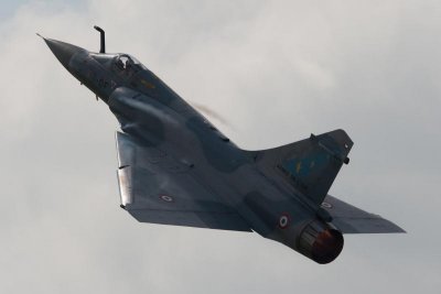 aa French fighter jet-Dassault Mirage 2000.jpg