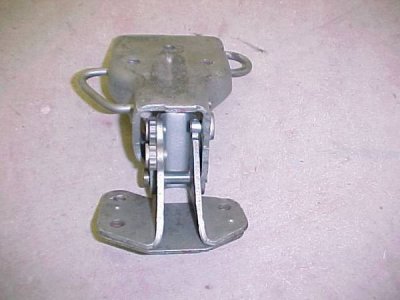 doorhinge1008.jpg