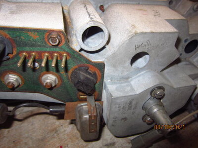 ac vents and cluster 006.JPG