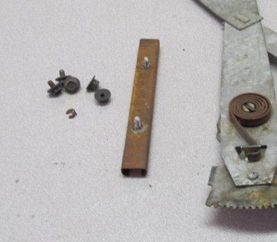 quarter window bracket.jpg quarter window bracket.jpg