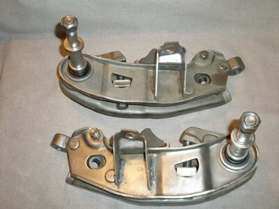 B Body LCA's & Sway Bar 001 (Small).JPG B Body LCA's & Sway Bar 001 (Small).JPG
