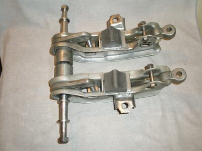 B Body LCA's & Sway Bar 004 (Small).JPG B Body LCA's & Sway Bar 004 (Small).JPG