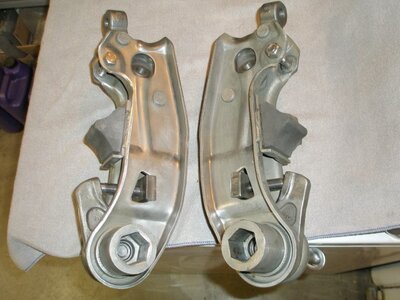 B Body LCA's & Sway Bar 013 (Small).JPG B Body LCA's & Sway Bar 013 (Small).JPG