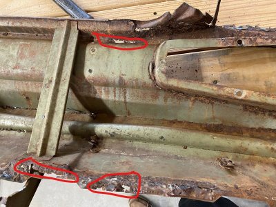 IMG_1432_LI.jpg IMG_1432_LI.jpg