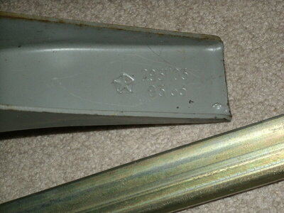 NOS Sat GRille  and Parts 016.JPG