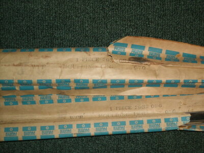70RR trnk lid moulding NOS mouldings 011.JPG