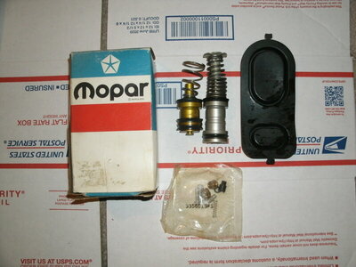 Mopar Brake Kit NOS 1 18 MC 001.JPG