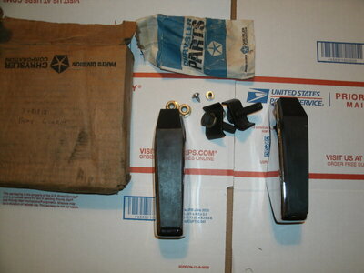 GTX rear Bump Custions NOS 003.JPG