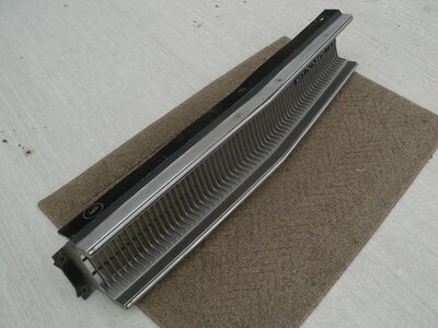 70 Satellite grille head bucket 009.JPG