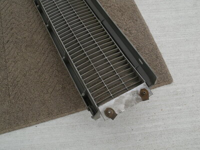 70 Satellite grille head bucket 010.JPG