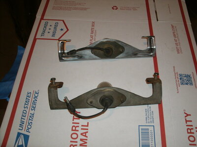 1970 Plate lamp 005.JPG