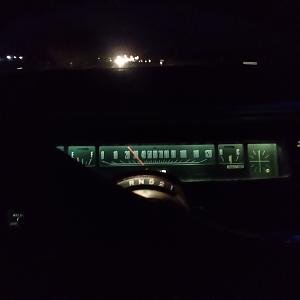 DASH cluster lights and speedo.jpg