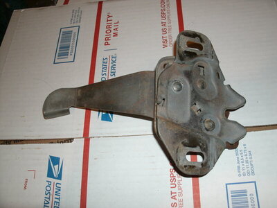 Seat belt bolts 70 ply Hood latch 006.JPG