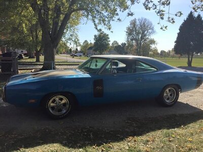 70charger1.jpg 70charger1.jpg