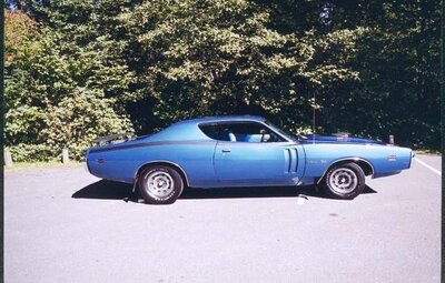 Runcharger2.jpg Runcharger2.jpg