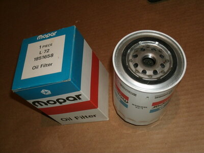 Oil filter NOS 003.JPG