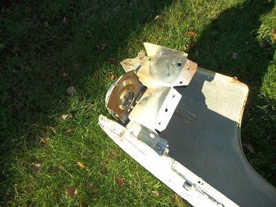 69supwer bee fender 6.JPG