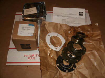 NOS Dana Axle Brgings 001.JPG