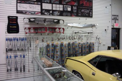 MikeRiehlsChrysler05.jpg MikeRiehlsChrysler05.jpg