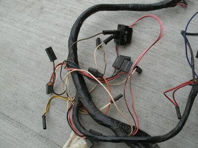 1970 Ply Standard Dash Harness 008.JPG