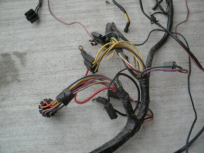1970 Ply Standard Dash Harness 009.JPG
