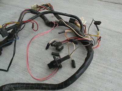 1970 Ply Standard Dash Harness 013.JPG