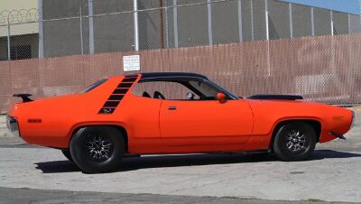 1971-Plymouth-Roadrunner-Street-Machine-02-640x362.jpg