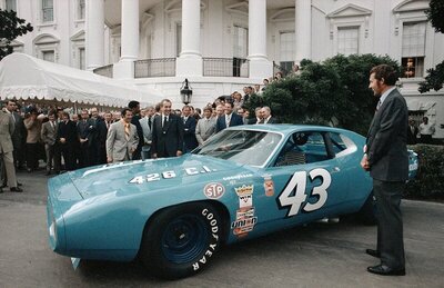 Richard-Petty-Richard-Nixon-White-House.jpg