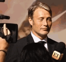 tenor.gif