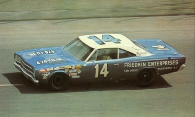 68 Roadrunner Nascar #14 Bobby Allison #2.jpg