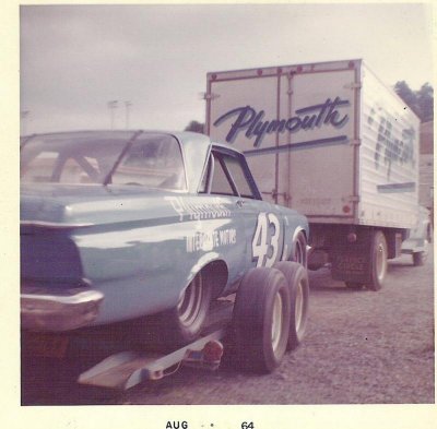 64 Belvedere #43 Richard Petty.jpg