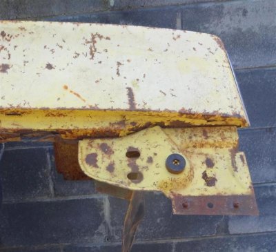 70 fender top front (Large).jpg