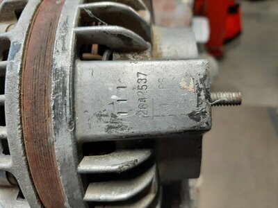 Alternator 1.jpg Alternator 1.jpg