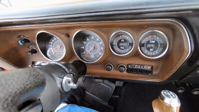 1971-Dodge-Charger-Super-Bee-06-640x360.jpg