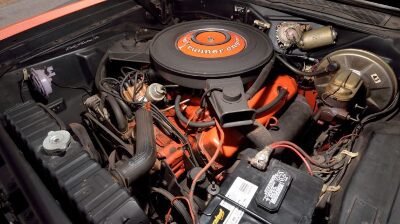 1971-Plymouth-Road-Runner-Rapid-Transit-Car-V8-Engine-2-740x415.jpg