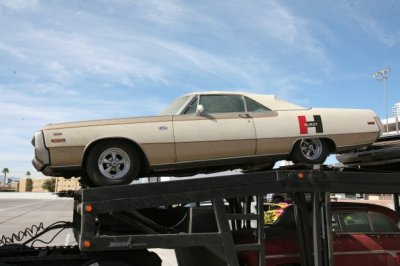 2013-SEMA-Show-1970-Chrysler-300-Hurst-Convertible-623x415-1.jpg