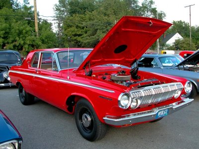 1963-Dodge-440-2-Door-Sedan-with-Modified-426-Wedge-Vermillion-fvr-2005-Dream-Cruise-N[1].jpg