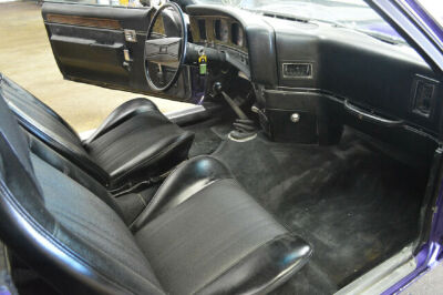 1974-amc-javelin-amx-trim-w-hellcat-purple-paint-very-cool-car-look-2.jpg