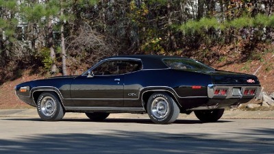 1971-GTX-Hemi-rear-three-quarter.jpg?auto=format%2Ccompress&fit=crop&ixlib=php-3.3.jpg